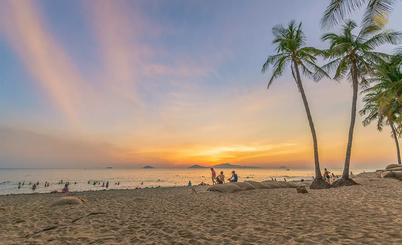 Vietnam Train Tour: 15-Day Scenic North-to-South Journey & Heritage Discovery
